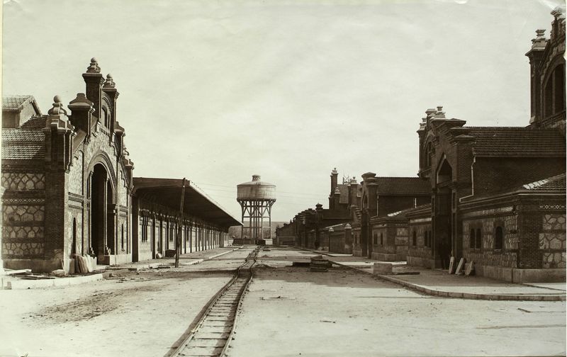 Matadero Madrid: de mercado de ganado a laboratorio artístico y cultural