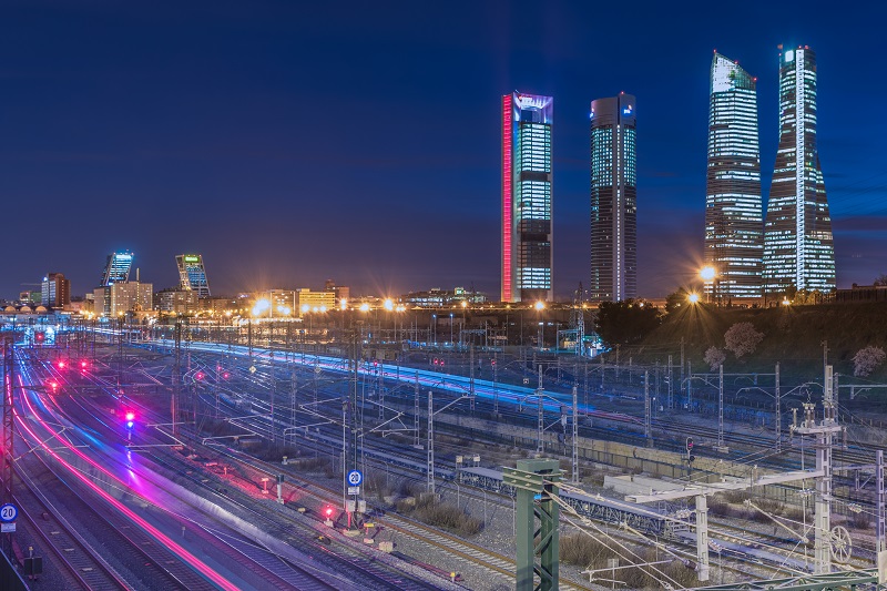 La futura estación de Chamartín, una pieza fundamental para el futuro de Madrid 2 haz de vias complejo ferroviario chamartin estacion renovacion andenes plan adif